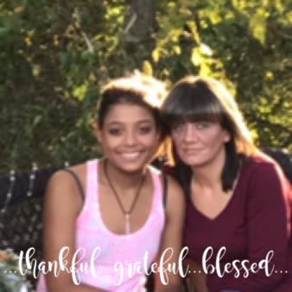 Meet your Posher, Pamela - Picture 1 of 1